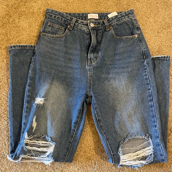 Size 27 (4) Straight Leg Jeans - Picture 6 of 6